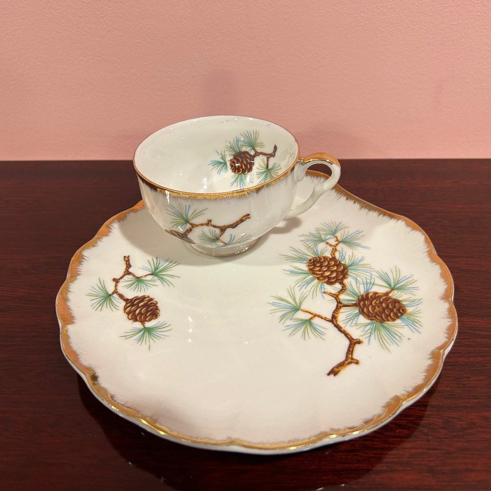 Vintage Norcrest Pine Cone Porcelain China Set Plates & Cups Japan 1950s